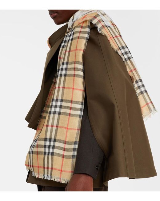 Sciarpa Ekd Check di Burberry in Metallic