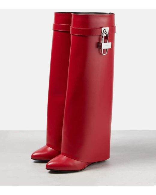 Stivali Shark Lock in pelle di Givenchy in Red