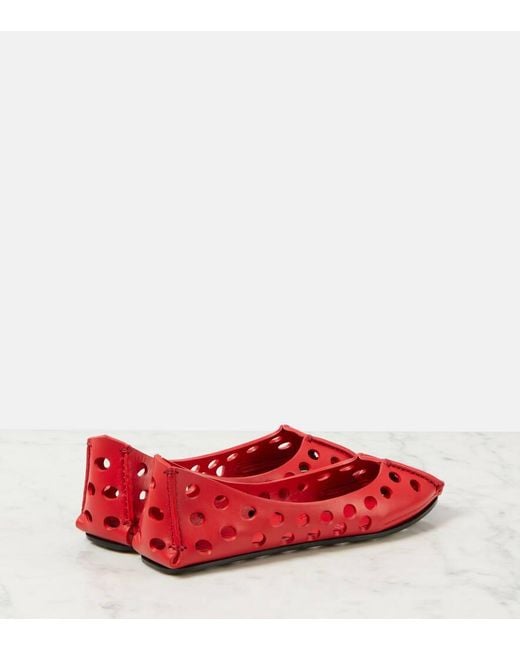 Alaïa Red Ballerinas Perfo Aus Leder
