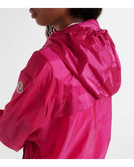 Chaqueta tecnica con capucha Moncler de color Pink
