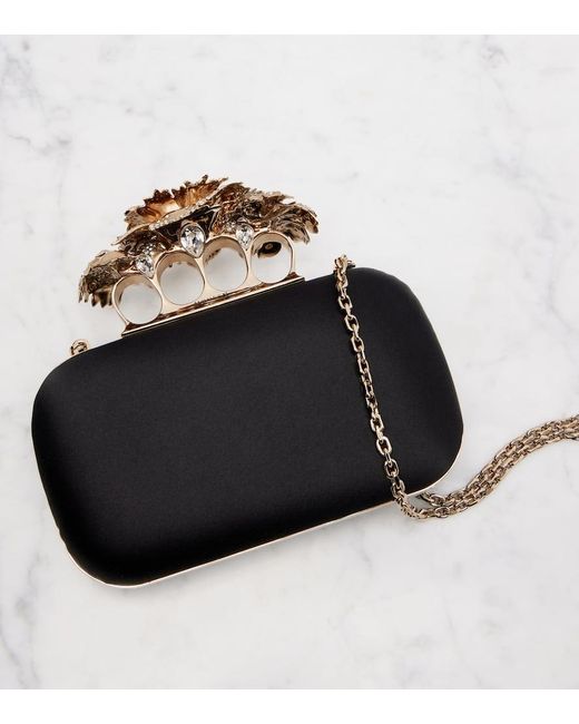 Alexander McQueen Black Clutch Carnation Knuckle Aus Satin
