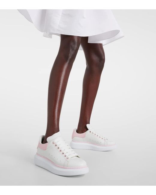 Zapatillas Oversized de piel Alexander McQueen de color White