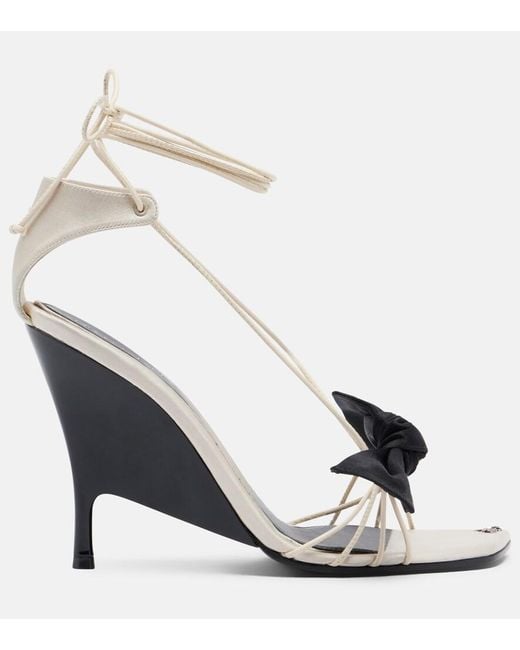 McQueen White Koko Bow-Detail Wedge Sandals