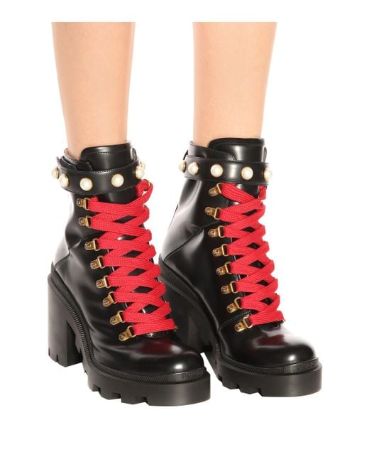 boots crantées