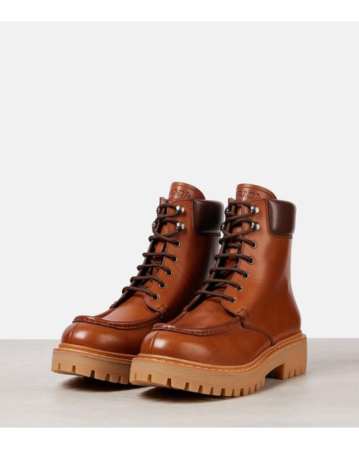 Anfibi di Prada in Brown