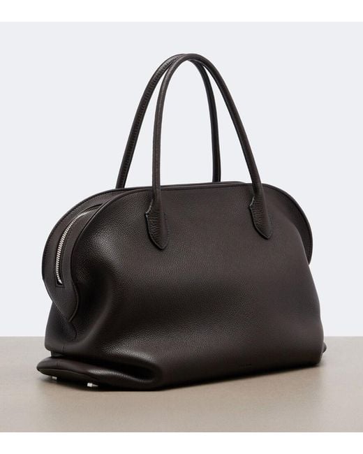Shopper Agnes 12 di The Row in Black