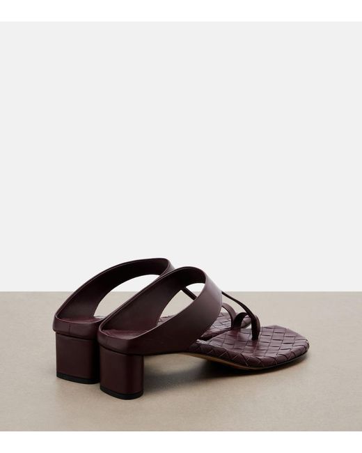Bottega Veneta Brown Livia Intrecciato Leather Thong Sandals
