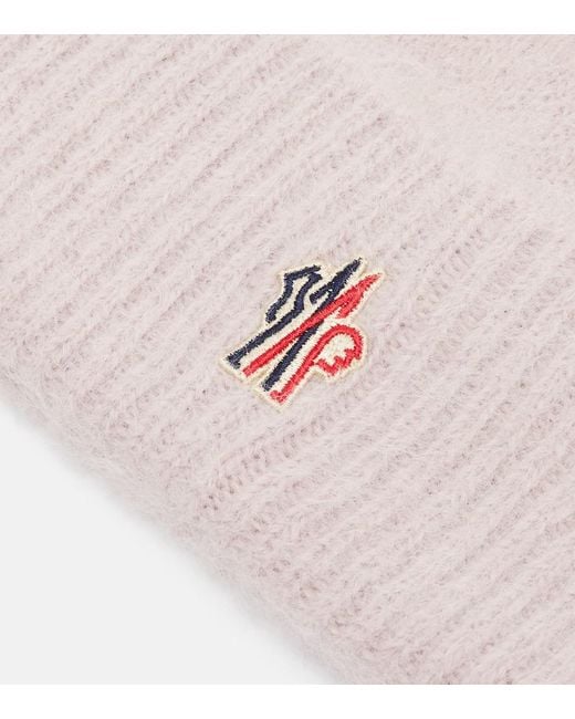 Gorro En Mezcla De Alpaca Con Logo Moncler de color Pink