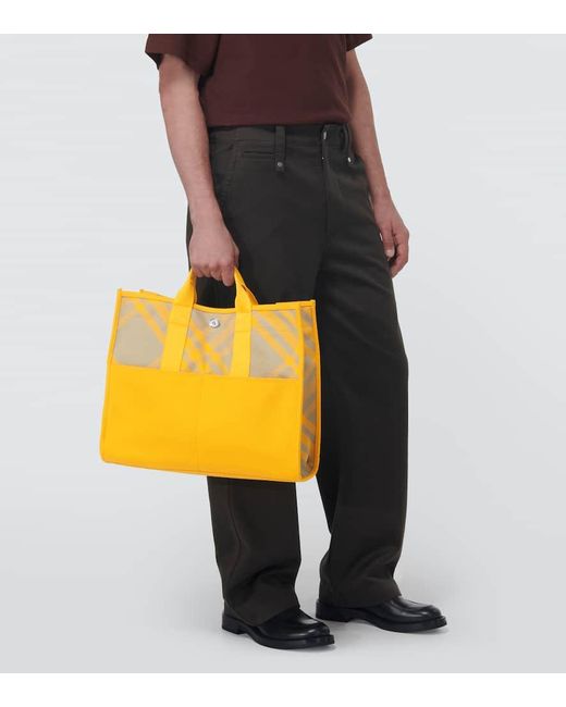 Burberry Tote Shopper aus Canvas in Yellow für Herren