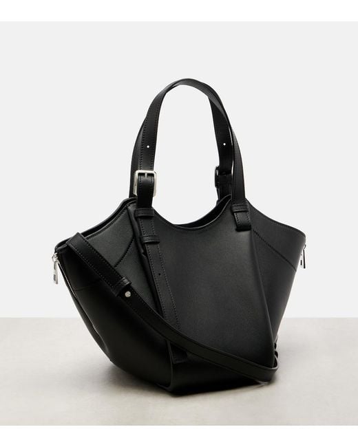 Borsa Hammock Flip Medium di Loewe in Black