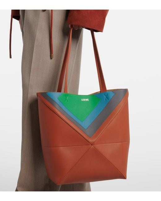 Loewe Red Tote Bag Puzzle Fold Square Medium Aus Leder