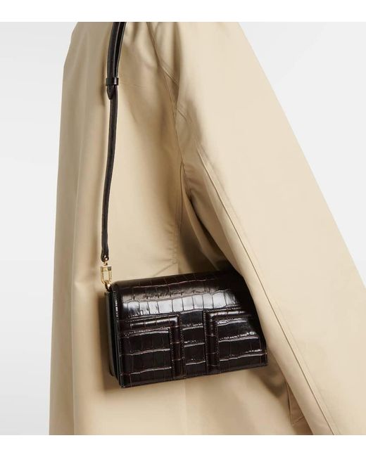 Totême  Black Tote T-Flap Mini Aus Leder