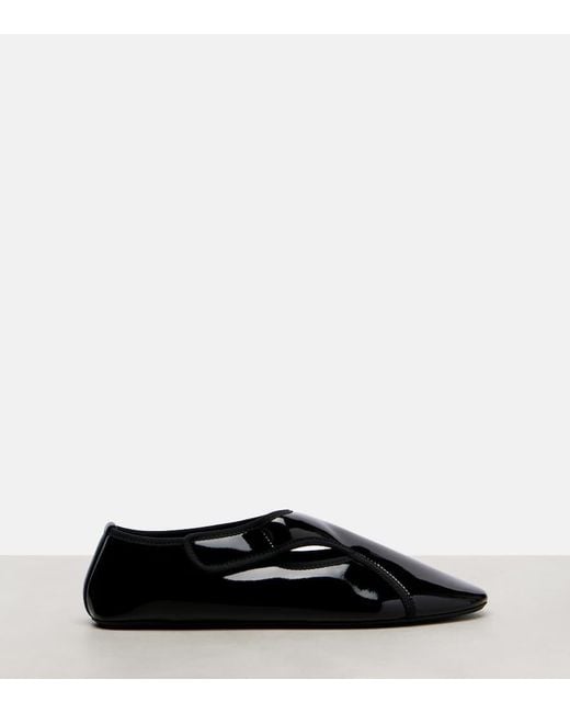 Ballerines Criss Cross En Cuir Alaïa en coloris Black