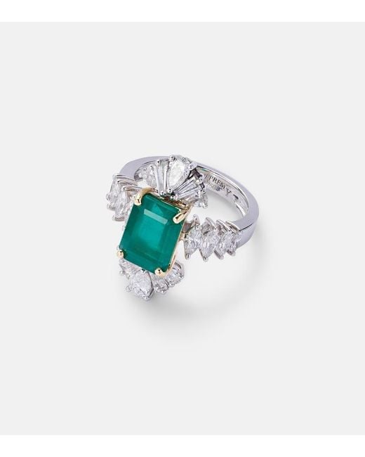 YEPREM White Reign Supreme 18Kt Ring With Diamonds And Emerald