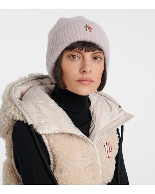 Gorro En Mezcla De Alpaca Con Logo Moncler de color Pink