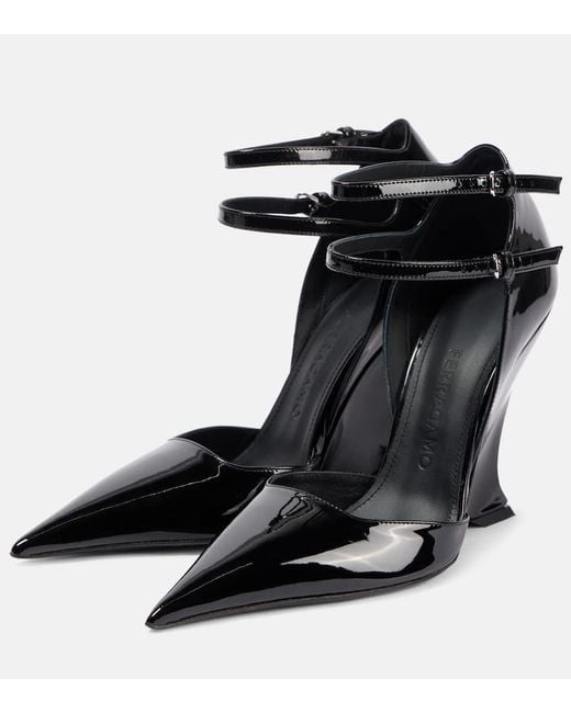 Chaussures Compensees En Cuir Verni Ferragamo en coloris Black