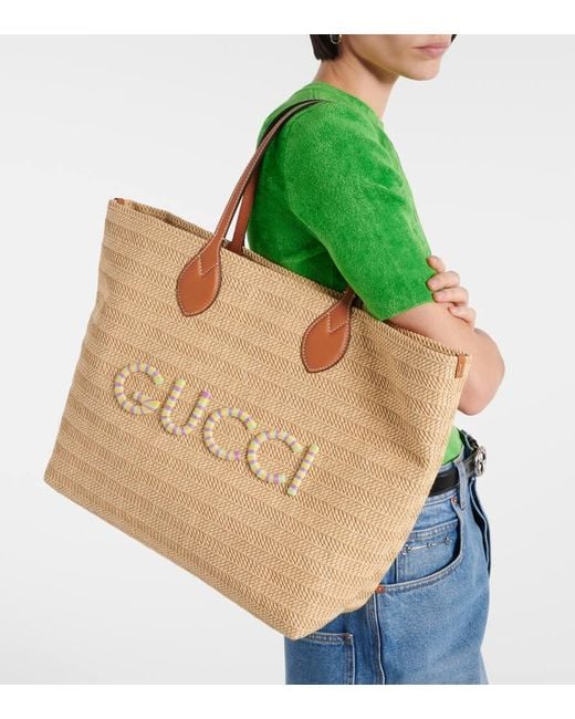 Borsa Medium effetto rafia con logo di Gucci in Natural