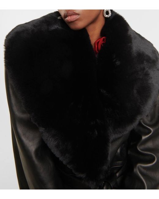 Cappotto in pelle con pelliccia sintetica di Magda Butrym in Black