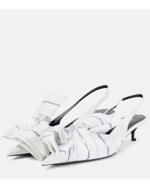 Zapato salón knife chemise de 40 mm Balenciaga de color White