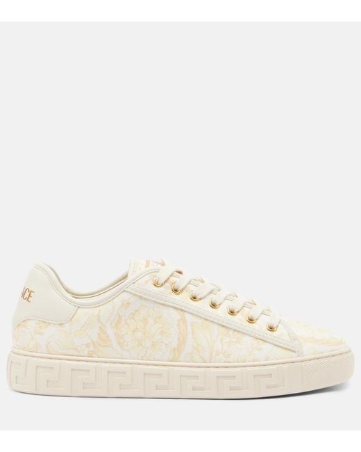 Zapatillas Greca De Lona Versace de color Natural