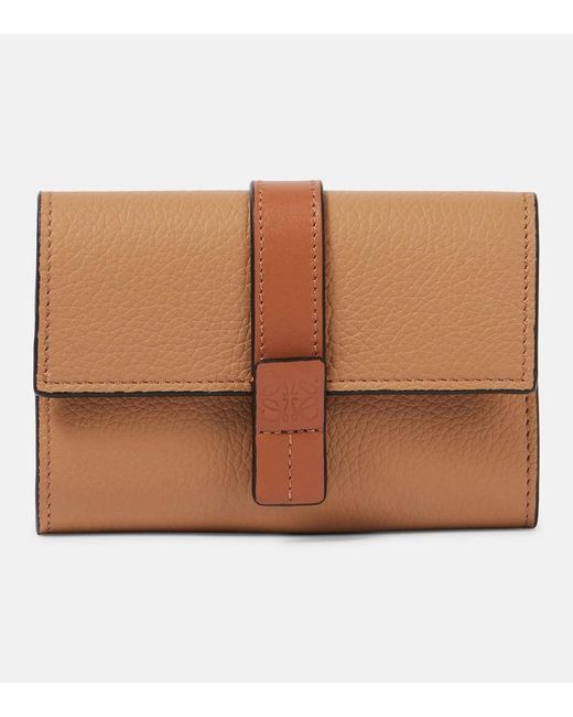 Cartera De Piel Con Anagrama Loewe de color Brown