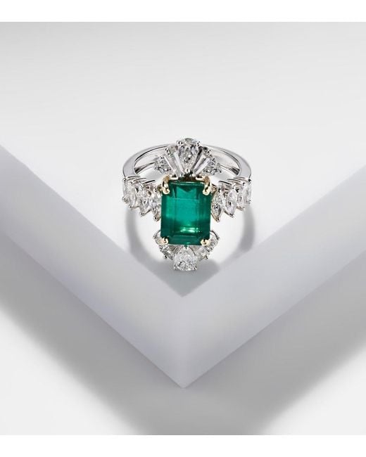 YEPREM White Reign Supreme 18Kt Ring With Diamonds And Emerald