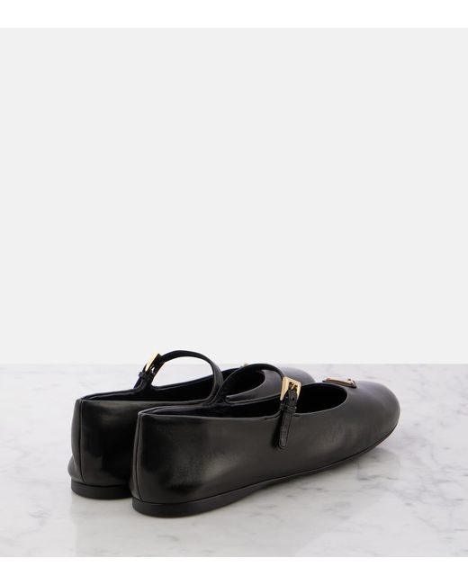 Zapatos planos Mary Jane de piel Prada de color Black