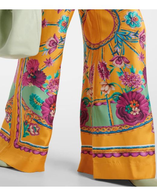 Pantaloni palazzo in twill di seta con stampa floreale di LaDoubleJ in Orange