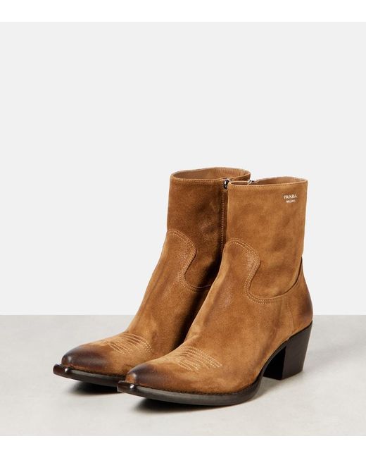 Bottines En Daim Prada en coloris Brown