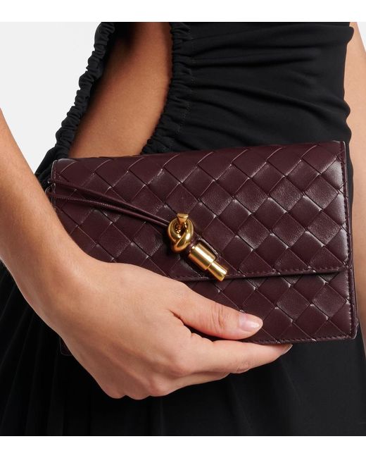 Bottega Veneta Purple Andiamo Intrecciato Leather Wallet On Chain