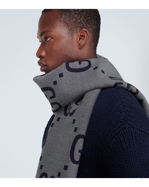 Sciarpa in jacquard di lana e seta GG di Gucci in Gray da Uomo