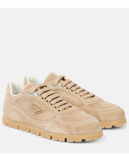Baskets Trail En Daim Prada en coloris Natural
