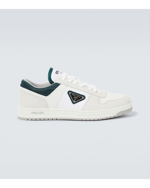 Sneakers in pelle con logo di Prada in White da Uomo
