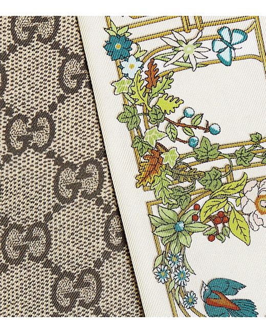Foulard imprime en soie Gucci en coloris Metallic