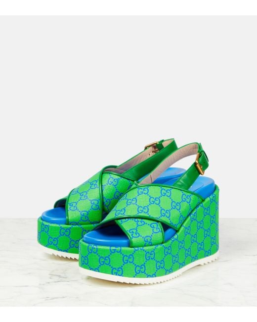 Gucci GG Supreme Platform Sandals in Green | Lyst