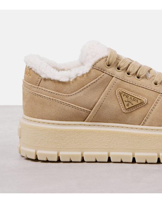 Baskets En Daim Et Shearling Prada en coloris Natural
