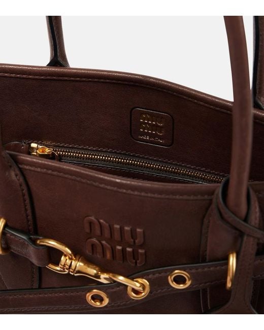 Sac Adventure Large En Cuir Miu Miu en coloris Brown