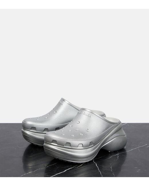 X CrocsTM – Mules a plateforme Balenciaga en coloris White