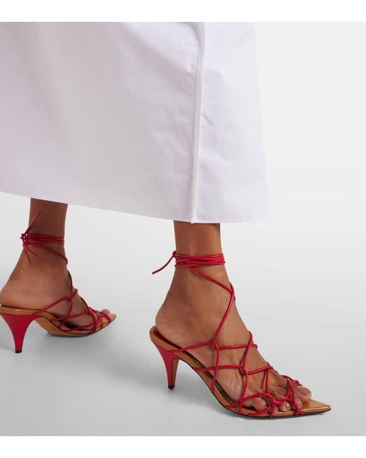 【Khaite】 Arden 75レザーサンダル Arden 75 leather sandals in red - Khaite | Mytheresa