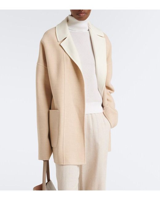 Eleventy Pink Cashmere Turtleneck Sweater