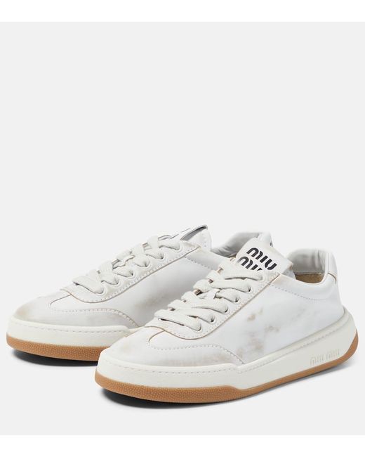 Baskets En Daim Miu Miu en coloris White