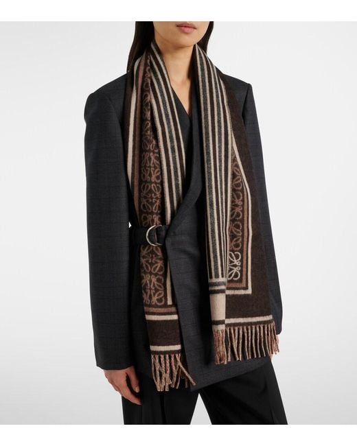 Sciarpa Anagram di Loewe in Brown