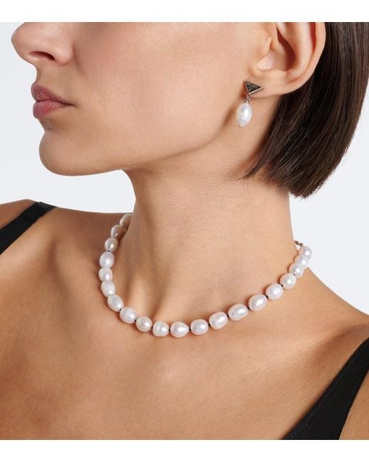 Orecchini Con Logo di Prada in White