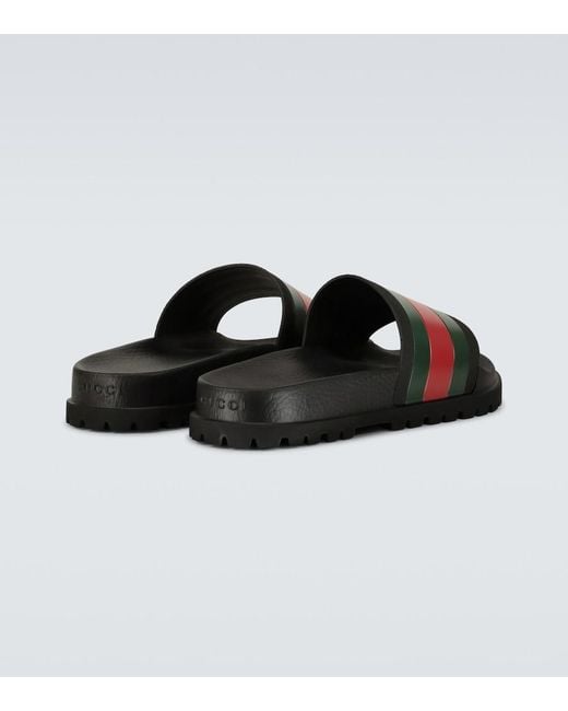 Claquettes de piscine en caoutchouc Pursuit Gucci pour homme en coloris Black