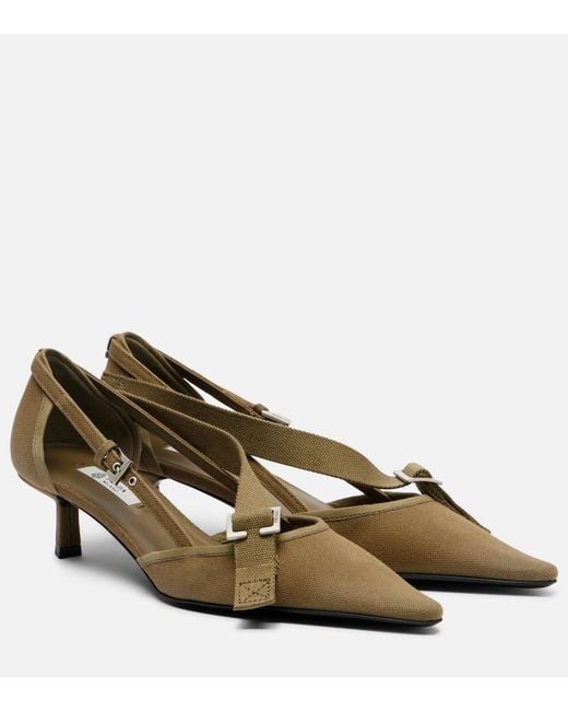Pumps di Prada in Brown