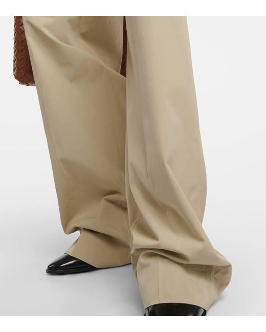 Pantaloni a gamba larga in seta e cotone di Bottega Veneta in Natural