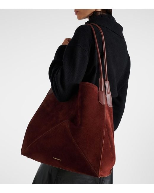 Cabas Victoria Large En Daim Victoria Beckham en coloris Red