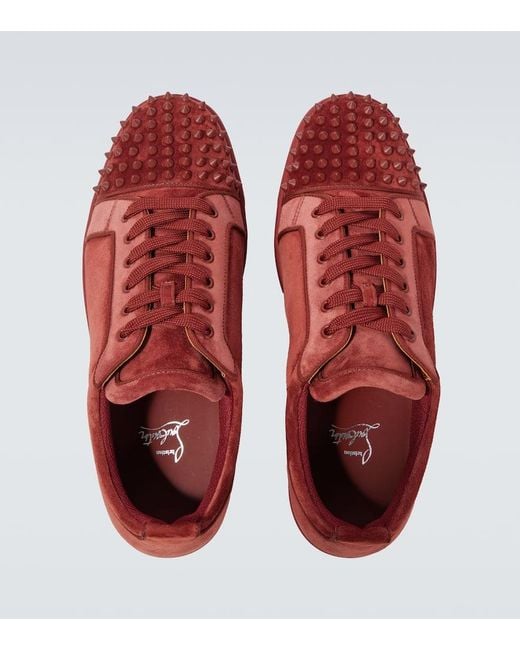 Baskets Louis Junior Spikes En Daim Christian Louboutin pour homme en coloris Red
