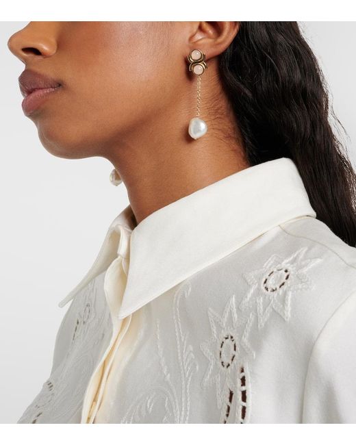 Orecchini pendenti con perle bijoux di Chloé in White