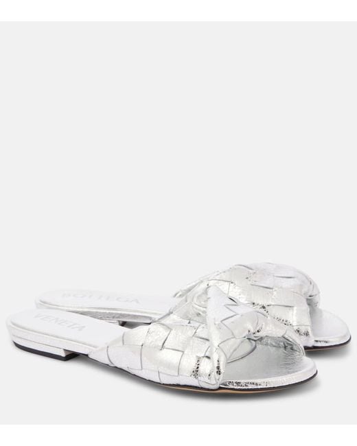 Mules Blink di Bottega Veneta in White